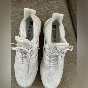 Adidas ultra boost men’s 11.5 worn 2 times